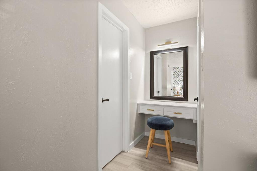 Central & Cozy Formula 1 Ready Apartman Austin Kültér fotó